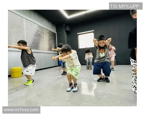 街舞战术解析：探秘上海街舞队独特的节奏与风格体系