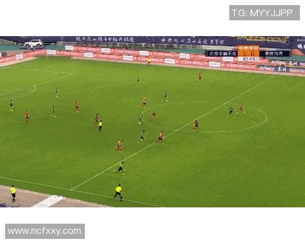 重庆飞盘队快攻革新之路探索与战术解析