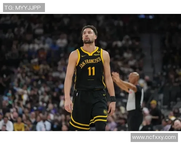 克莱汤普森的篮球传奇之路与勇士队的辉煌成就探秘