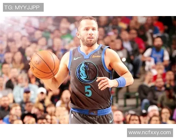 凯尔特人与小牛激战正酣比分悬念迭起引发球迷热议